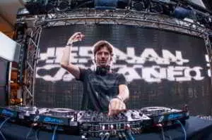 Hernan Cattaneo - Resident 348-356, 358-381 музыку скачать Hernan Cattaneo - Resident 348-356, 358-381 музыку торрент