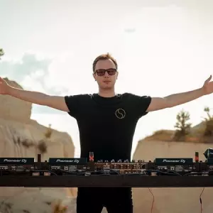 Andrew Rayel - A Place To Find Your Harmony #2, Duruitoarea, Moldova (2021-09-19) Andrew Rayel - A Place To Find Your Harmony #2, Duruitoarea, Moldova (2021-09-19) торрент